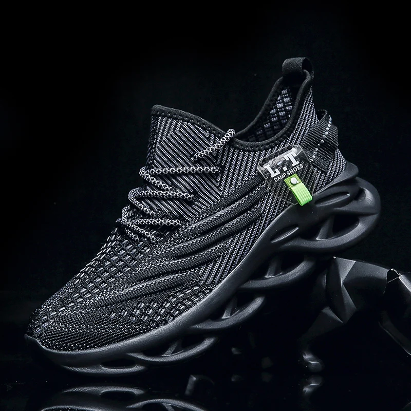 Breathable Men's Running Shoes Fashion Platform Men Casual Shoes Mesh Lightweight Anti-slip Outdoor Sneakers Work Black Tennis