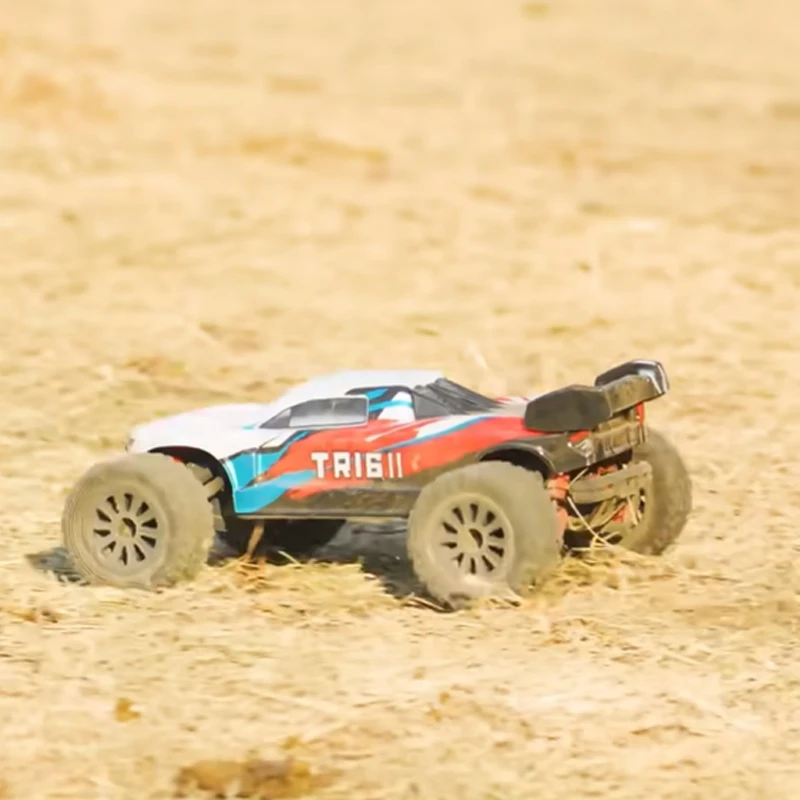 Caminhão RC 4WD PDracing TK16/TR16 1/16, 40KMH, Chassi Profissional, Amortecedores Independentes, Carro de Brinquedo com Carcaça de PVC Reforçada para Meninos