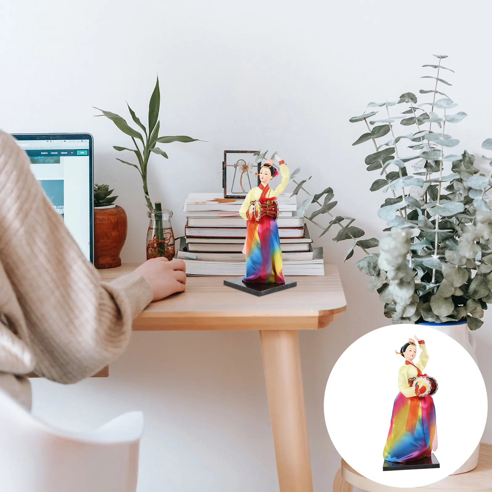 

1pc Korean Hanbok Creative Traditional Decoration Korean Crafts Hanbok Art Craft For Home Office Desktop Decor