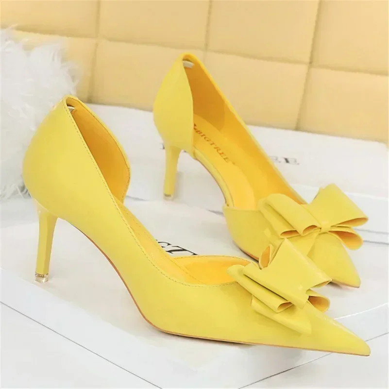 Donne Fetish Bowknot 7.5cm 10cm tacchi alti Sweet Prom Pumps Lady Kawaii Wedding Slip On tacchi bassi rosso giallo 2024 scarpe scarpe