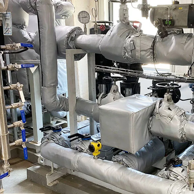 Rivestimento isolante a gomito valvola a tre vie isolamento del tubo a gomito coperchio del vapore addensato rimovibile protezione del tubo curvo