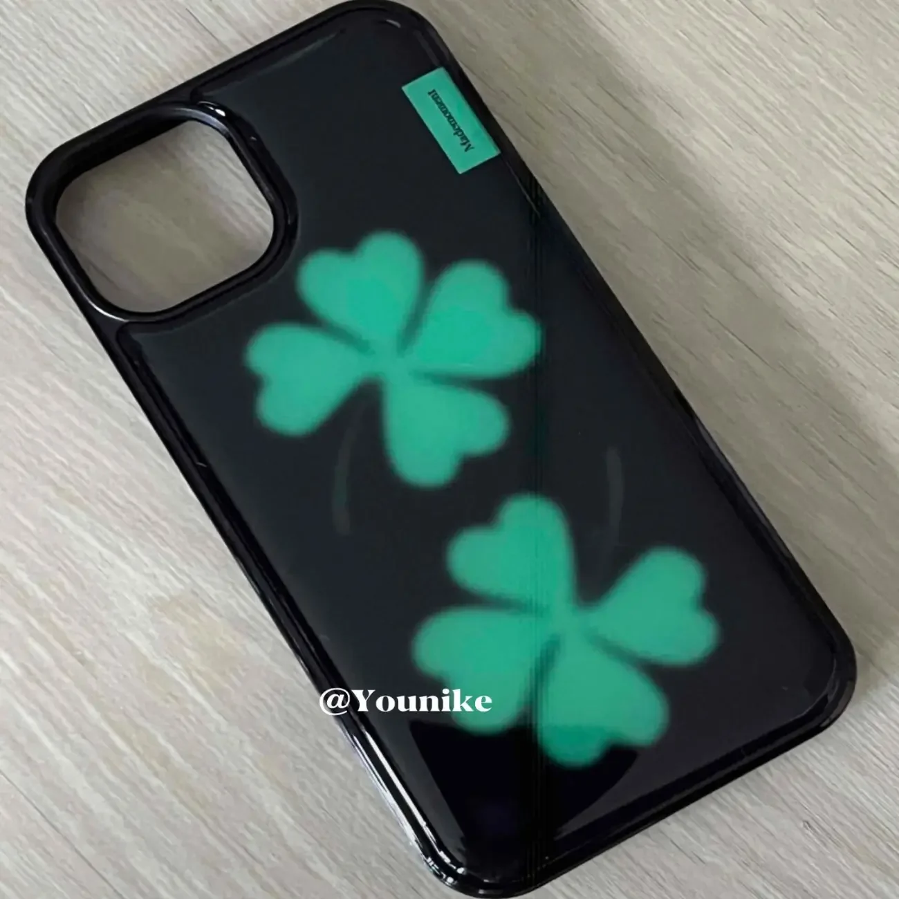 Lucky Four Leaf Clover Cute Kawaii Drop Glue Phone Case For iPhone 17 AIR 16 15 14 13 12 11 Pro MAX Plus Y2K Minimalism Cover view 2