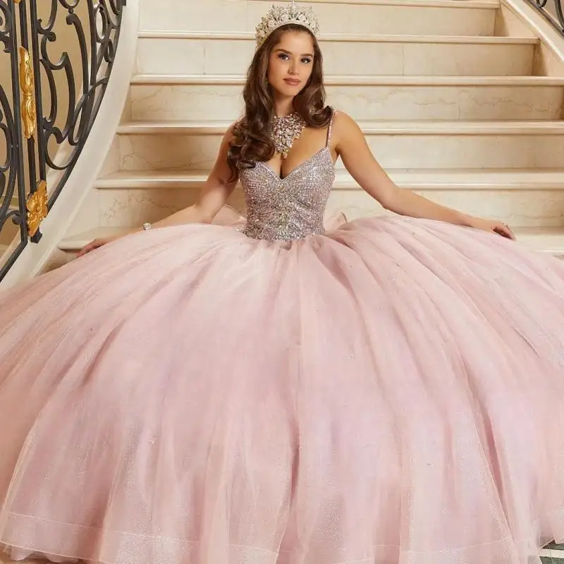 

Customized Shiny Pink Quinceanera Dress Spaghetti Beading Crystal Princess Ball Gowns Birthday Party Gowns Vestido De 15 Anos