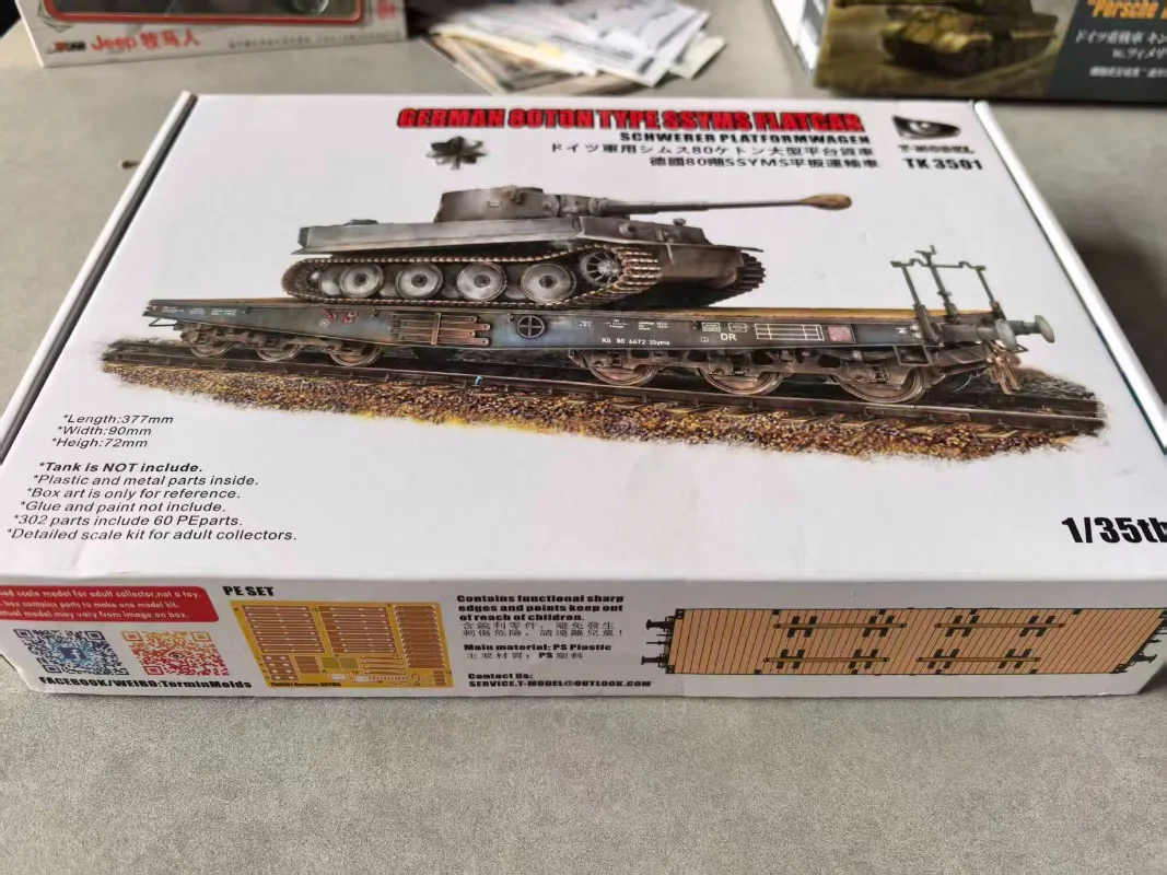 T-Model TK3501 1/35 German 80 Ton SSYMS Flatcar Schwerer Platformwagen Plastic Model Kit