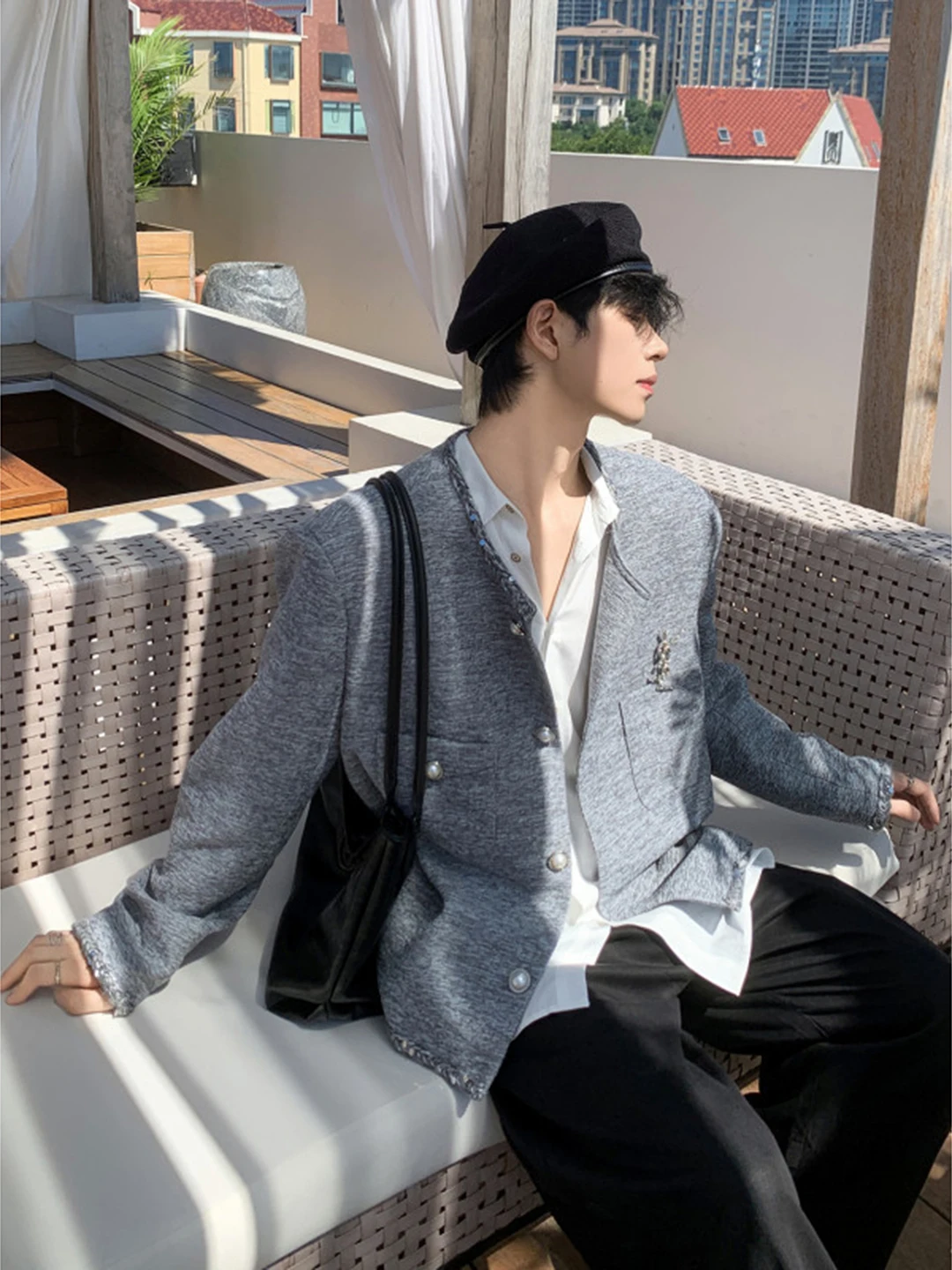 

Мужская куртка с подплечниками, легкая, дышащая, осенняя, модная, в стиле люкс, с воротником-стойкой, вдохновленная модными тенденциями.