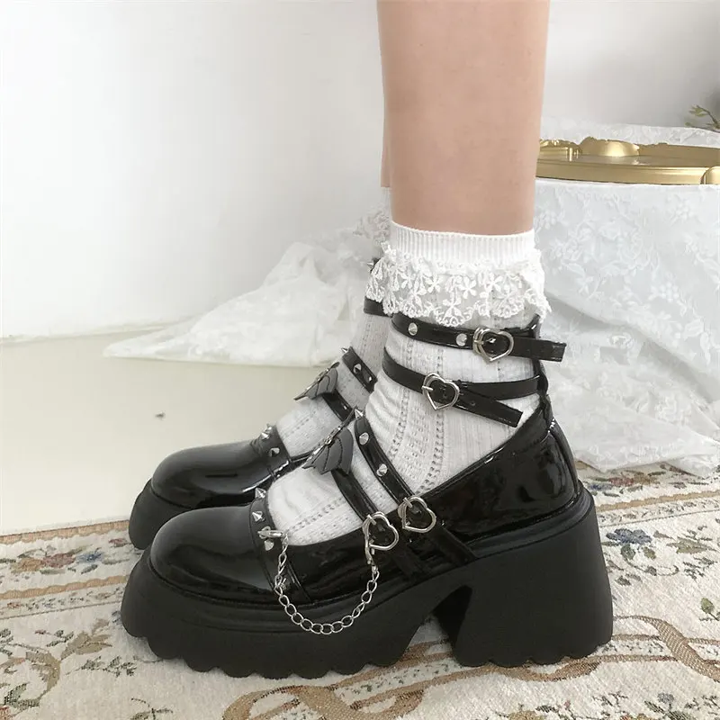 Women lolita shoes Mary Jane shoes Metal chain Decoration Platform Gothic pumps Female Japanese Patent Leather JK Punk Shoes