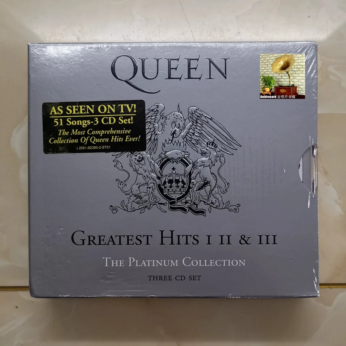 ชุดซีดีอัลบั้ม Queen รุ่น Greatest Hits I, II และ III - คอลเลกชันเพลงร็อคคลาสสิกสำหรับแฟนคลับควีนและนักสะสมดนตรีร็อค