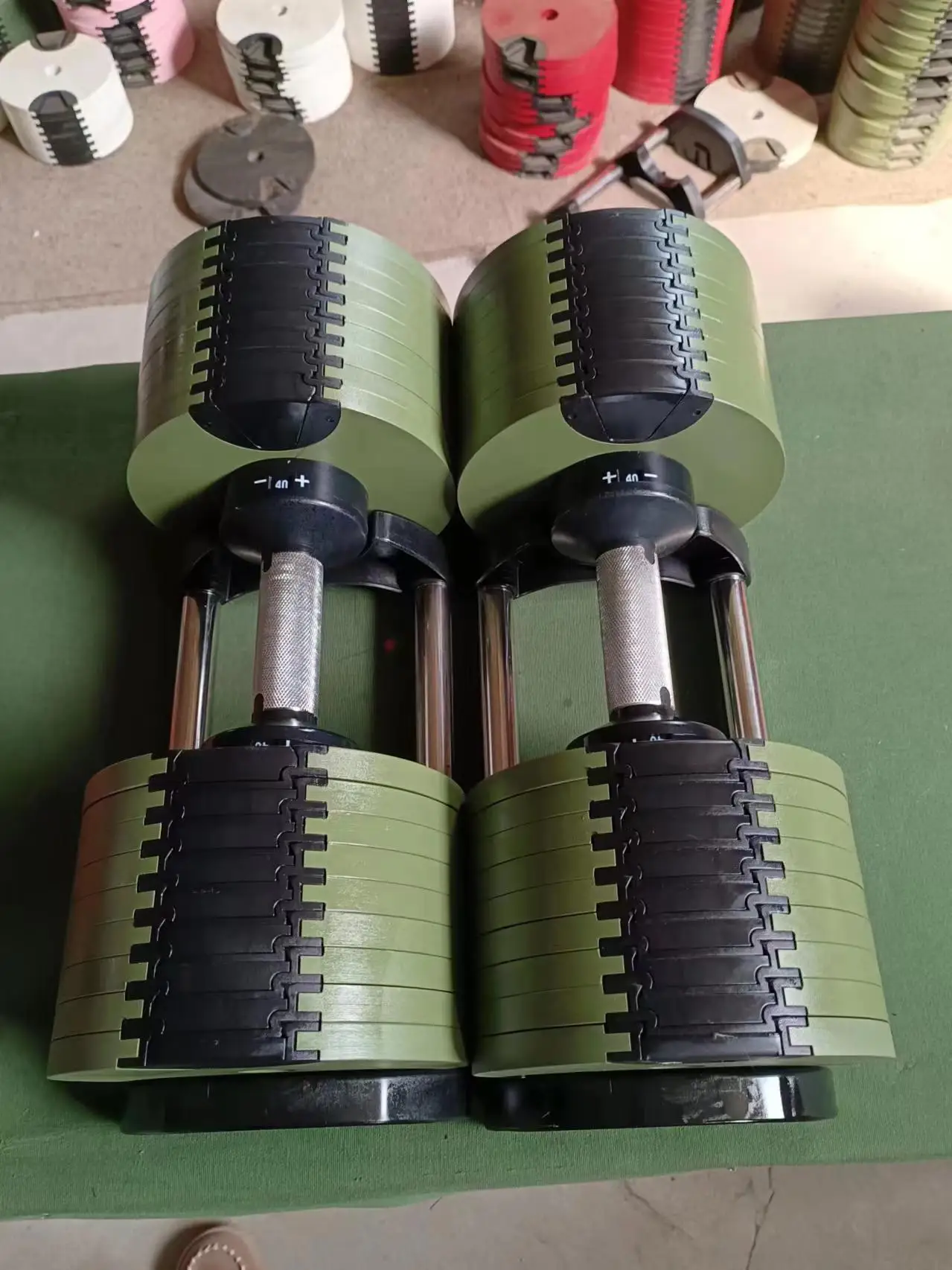 Strength Training Fitness Equipment Automatic Dumbbell 36kg Commercial Multiple Weight Adjustable Dumbbell