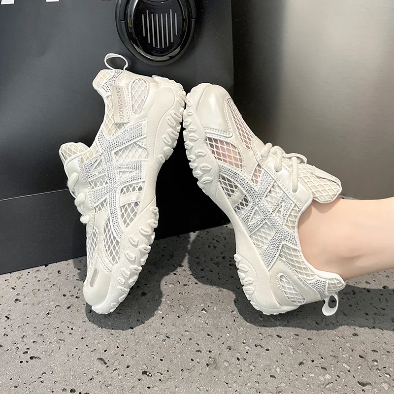 

2025 Summer Comfortable Fashion Cross Tied Casual Shoes Hollow Non Slip Running Shoes Breathable Mesh Women's Platform Sneakers