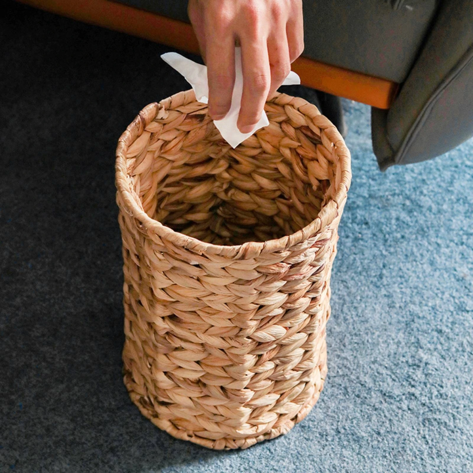 Water Hyacinth Waste Basket Braided Lidded Waste Basket Woven Trash Bin Straw-Colored Handwoven Trash Can Compact Size
