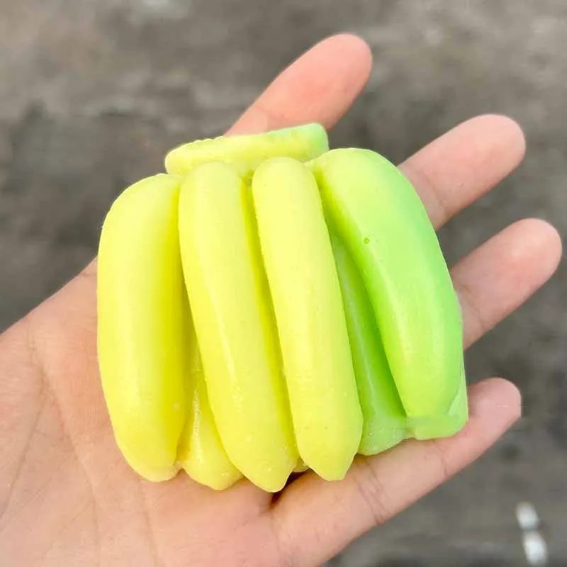 New Simulation Of Fruit Banana Temperature-sensitive Color-changing Slow Rebound Toys Pinch Music Gadgets Kids Decompression Toy