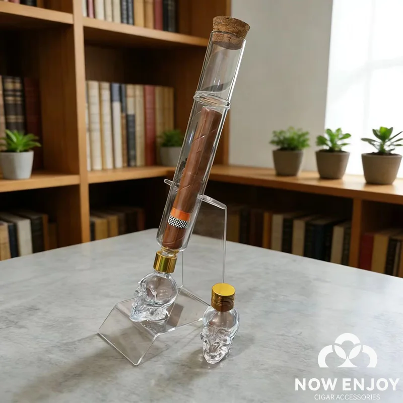 Glass Cigar Tubes Humidor Set, Cigar Flavor Infuser, Skull-shaped Base and Wooden Plug Cigar Incense Glass Tube Set Gift for Men
