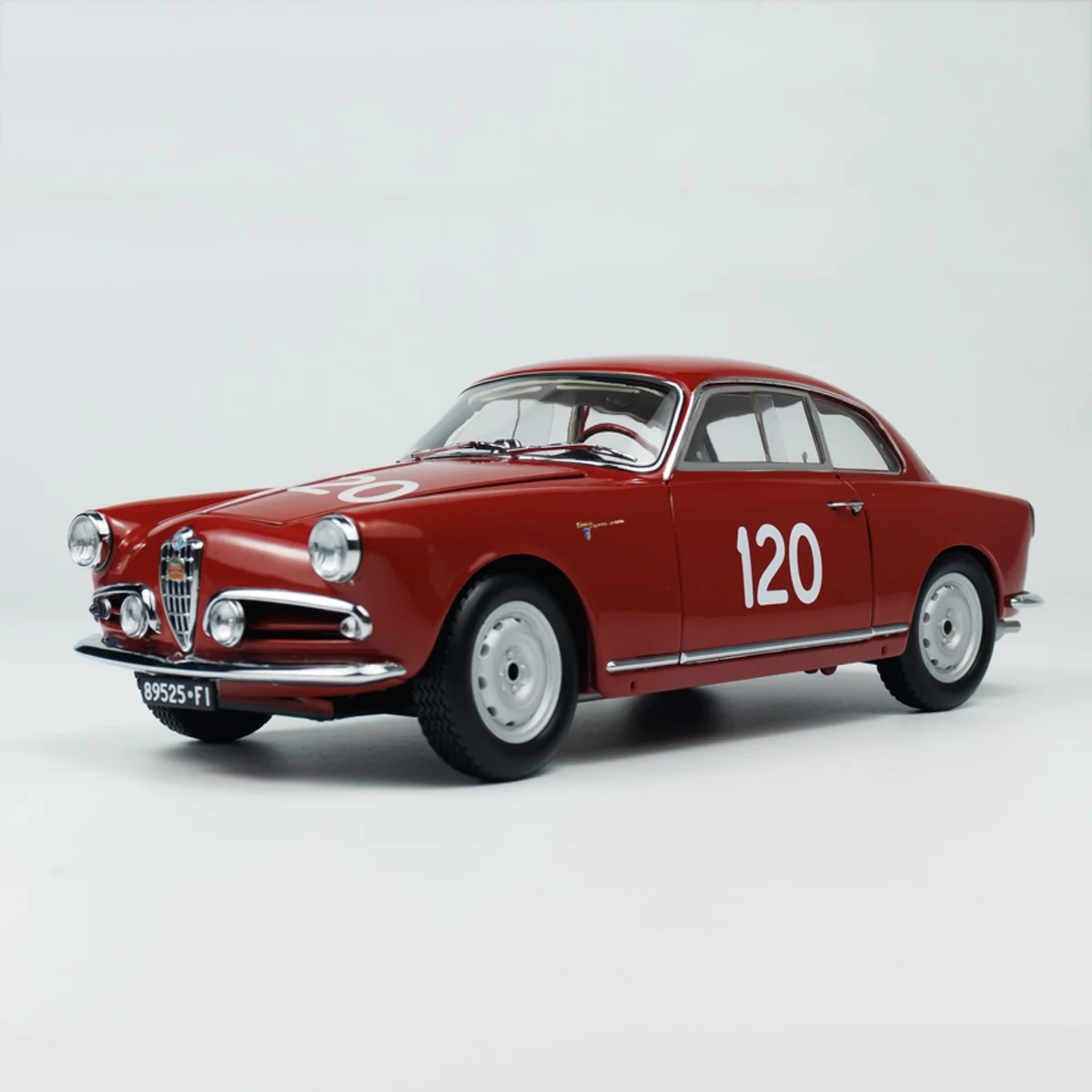 

Kyosho 1:18 Alfa Romeo GIULSV1956 MM#120 Alloy Full-Open Car Model Collectible Ornament
