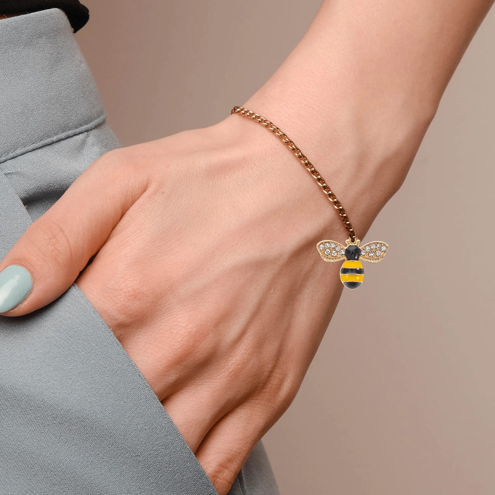 

20 шт., подвески в виде пчелы, стразы, подробный сплав, пчелы для ювелирных изделий, брелок для волос, заколки для волос, ремесленные проекты, подвески в виде пчел, украшения для дизайна ногтей