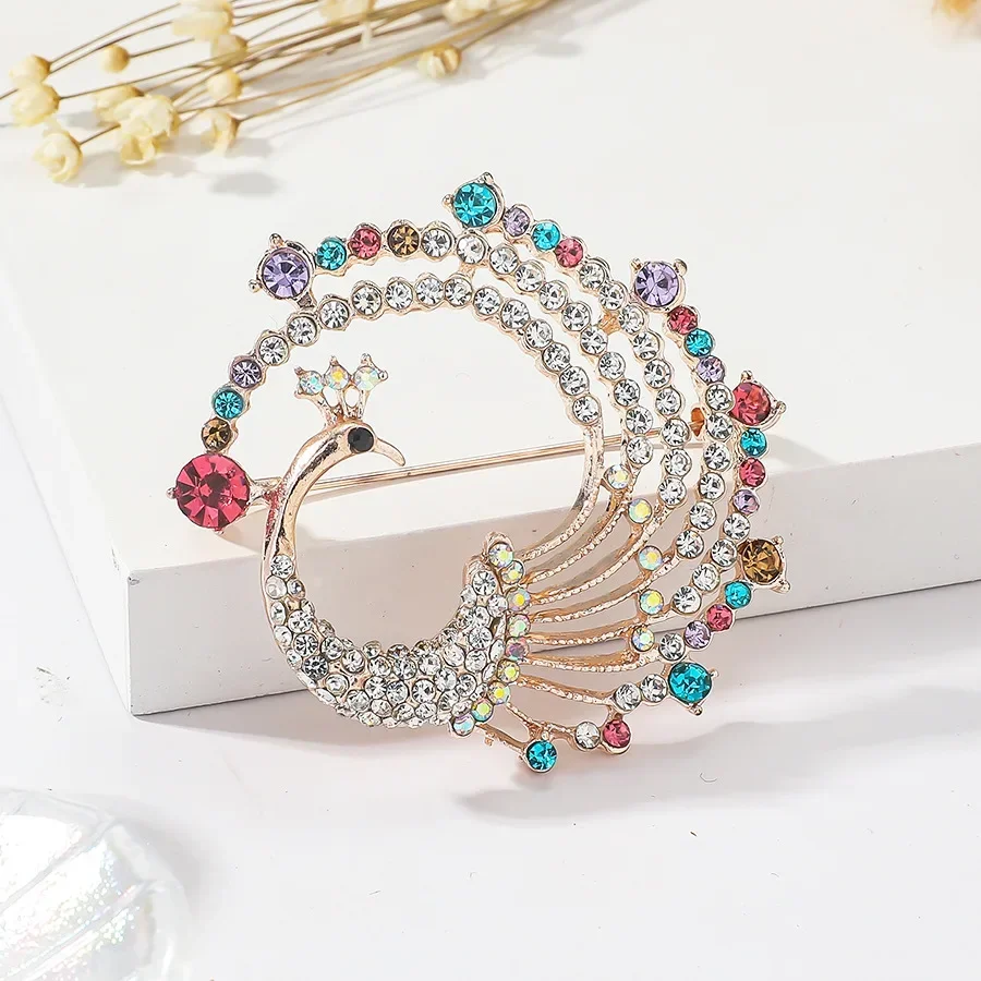 Colorful Crystal Rhinestones Peacock Brooch Pins for Women Men Bird Animal Party Brooch Pins Gift