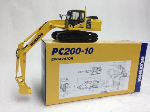 Komatsu PC200-10 Excavator 1/50 Scale DieCast Model New in Original Box