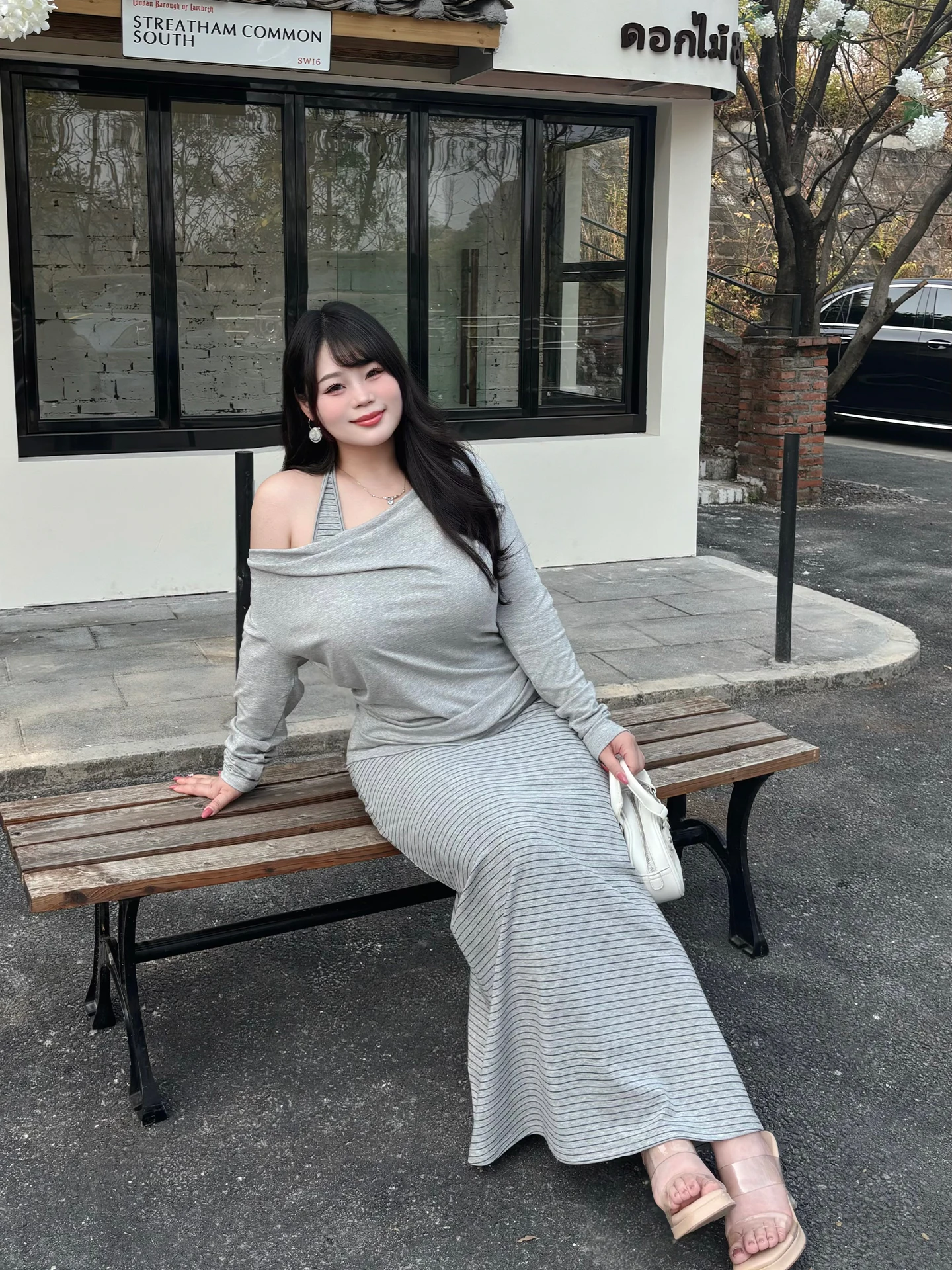 

Женский комплект с полосатым топом с открытыми плечами и юбкой А-силуэта с высокой талией и длинными рукавами, большие размеры, повседневный стиль