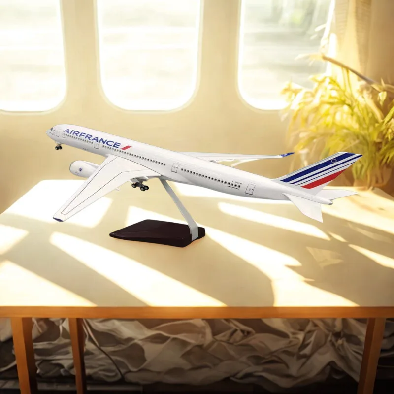 

A350-900 Air France Airlines 47CM 1:130 Scale Large Model Airplane Plane Models Diecast Toy Airplanes with LED Light for Collect