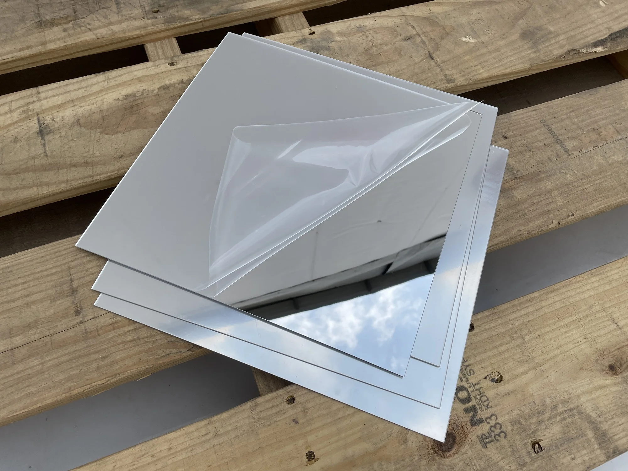 300x300 مللي متر مربع الذاتي لاصق مرآة أكريليك فضية ، غير الزجاج مرايا السلامة للفصول الدراسية الطفل الاطفال غرفة اللعب ديكور جدران المنزل #2