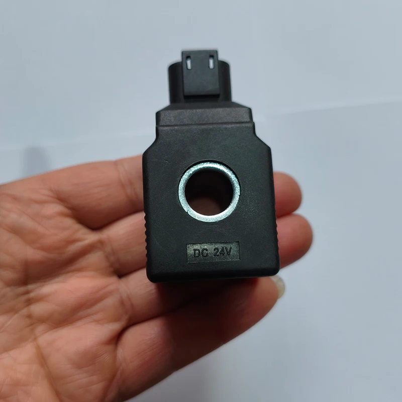 صمام لولبي Excavator C13DM24/14 Un-D Solenoid Valve Coil 12V 24V For JCB JS130 الهواء المضغوط — تفصيل 1