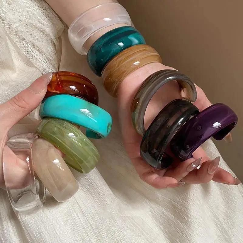 Wide Acrylic Bangles Multicolor Marbled Pattern Waterproof Glossy Surface Fashion Bracelets for Swimming