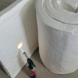 Aluminum Silicate Ceramic Fiber Insulation Blanket Zirconium 1650 ℃ High Temperature Boiler Insulation Cotton Blanket 50x100cm