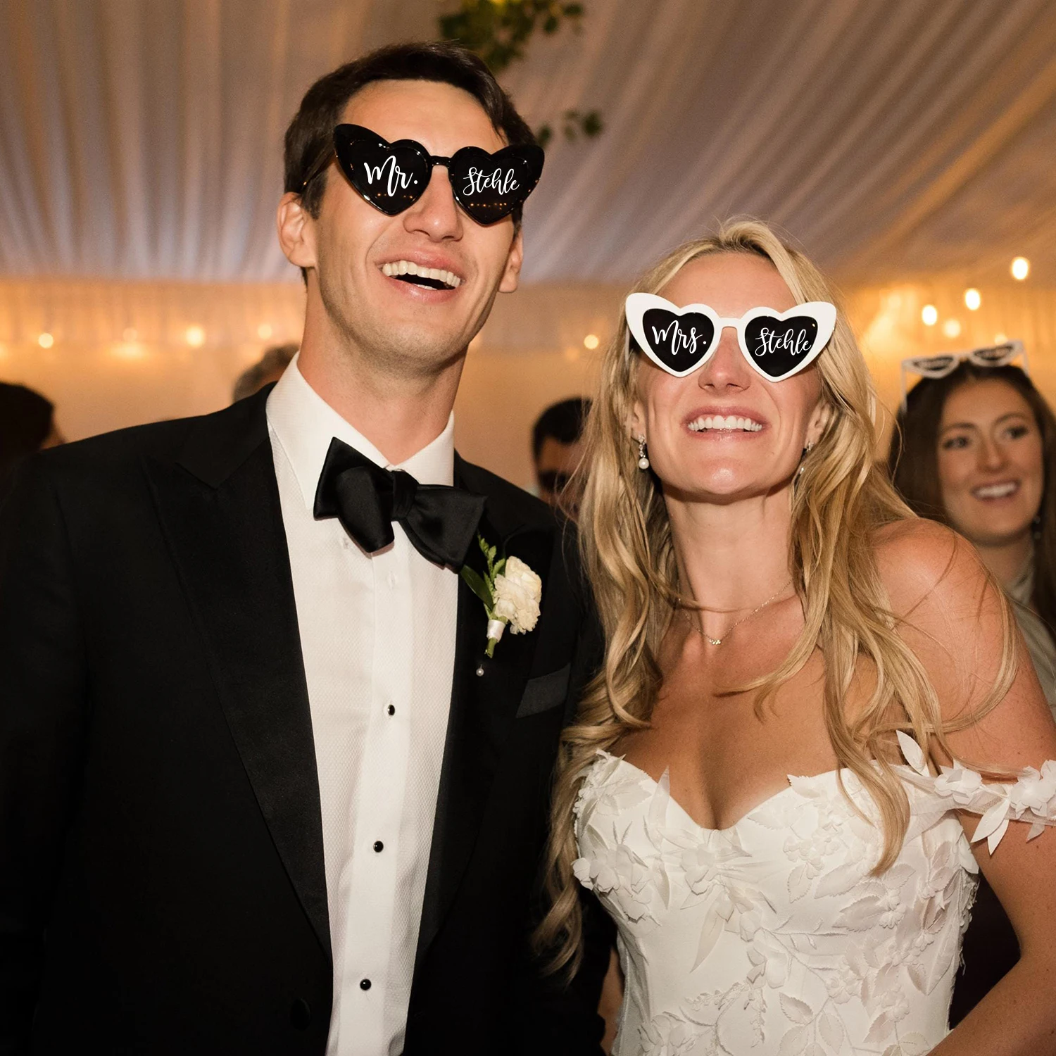Personalised Wedding Sunglasses Custom Initials Love Heart Sunglasses Wedding Photo Prop Bridal Party Favors Bridesmaid gifts