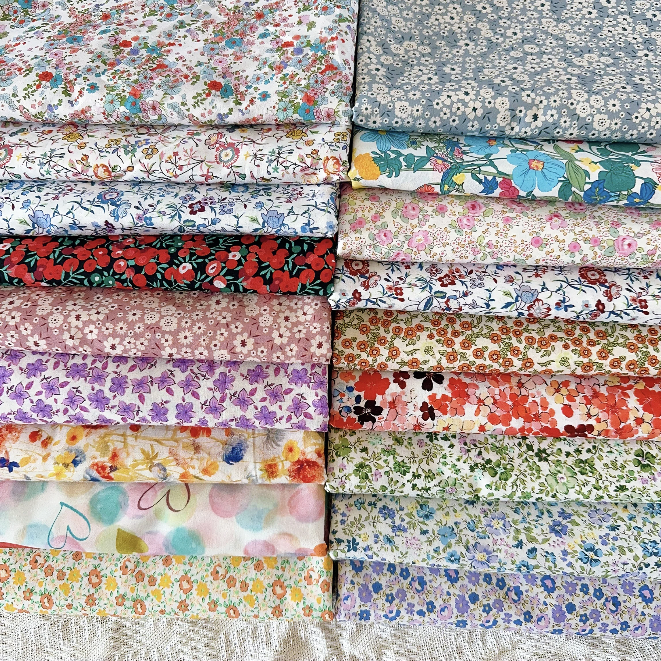 100% Cotton Vintage Ditsy Floral Printed Fabric Cloth Summer Sewing Quilting Material for Dress Skirt Home Decor DIY Handmade