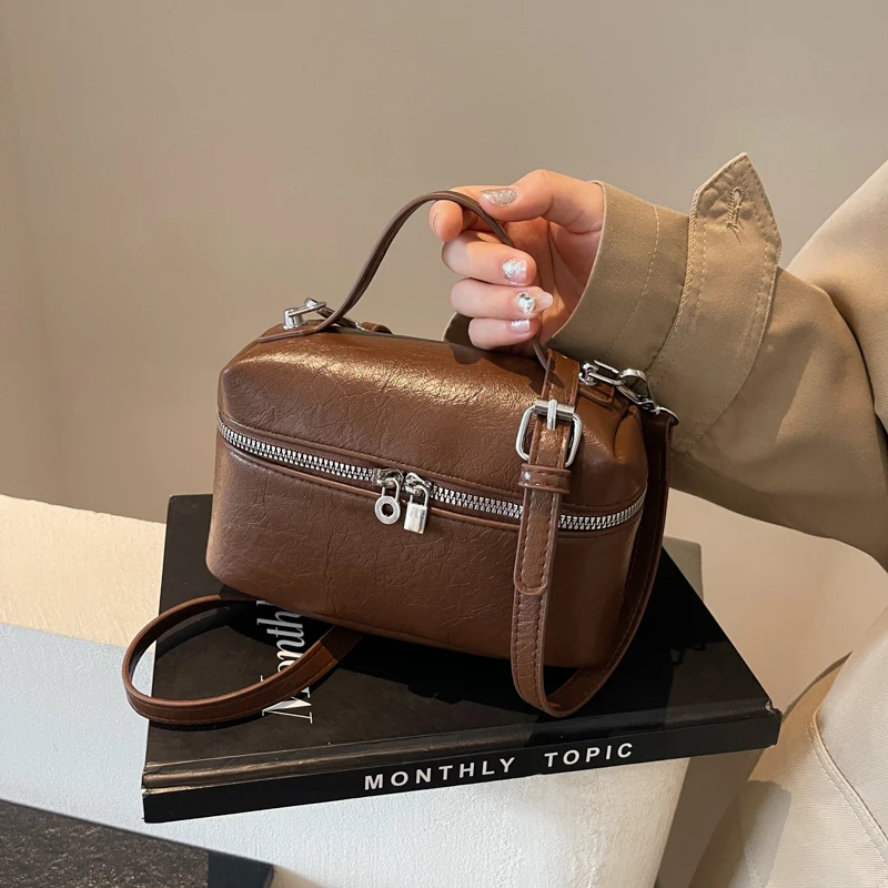 

Luxury Retro Style Women’s Shoulder Bags Simplicity Designer Women Solid Color Leather Crossbody Bags Female New Messenger Bags