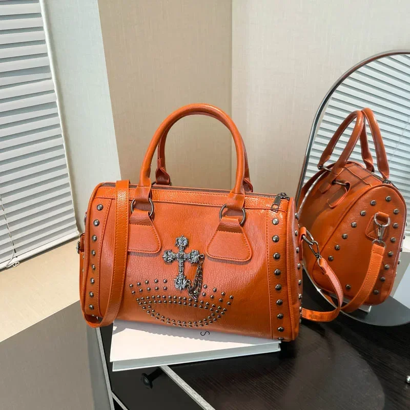 

Высококачественная сумка из искусственной кожи с заклепками и аппликациями на цепочке, швейная нить, модная сумка на плечо, Лидер продаж, сумки для женщин Bolsas Femininas