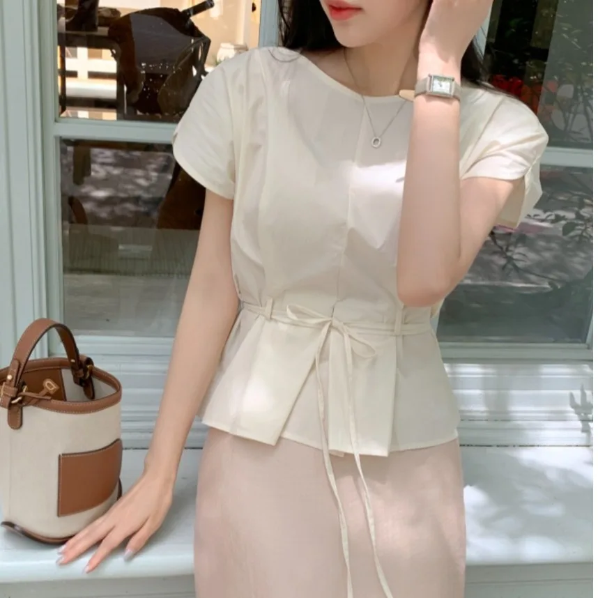 

2025 New Women's Chic Korean Sle irt Slimming High-Rise Belted Simple Design Commute Faion ort Sve round Ne or...