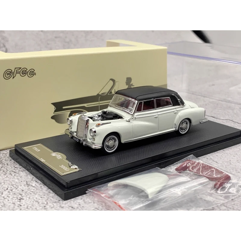 GFCC Diecast 1:64 escala 300D Convertible Vintage coche aleación simulación coche modelo colección recuerdo exhibición adornos regalo