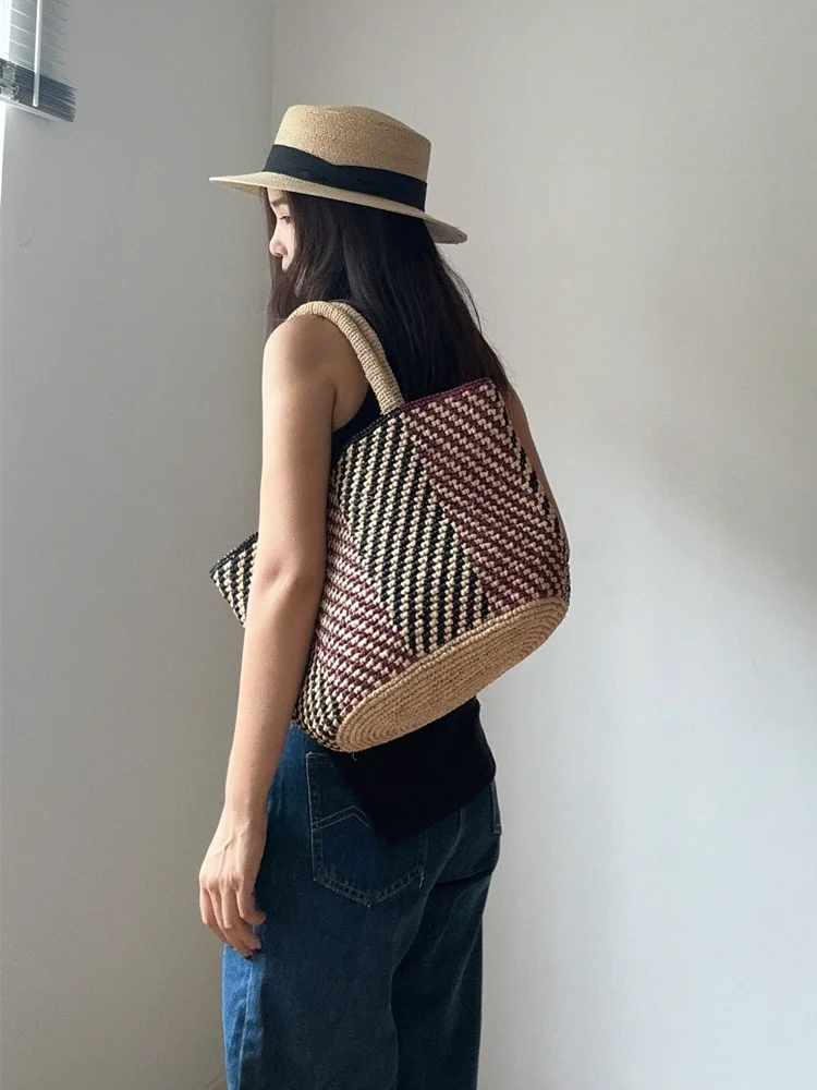 كسول فاخر واحد الكتف حقيبة تحت الإبط 2025 المرأة الكلاسيكية لافيت القش حقيبة من القماش المرأة حمل حقيبة المنسوجة يدويا