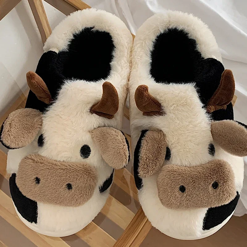 Pantoufles en peluche de vache de dessin animé pour hommes et femmes, pantoufles chaudes, chaussures de maison Kawaii, optique coordonnante, couples astronomiques, fête de carnaval, hiver