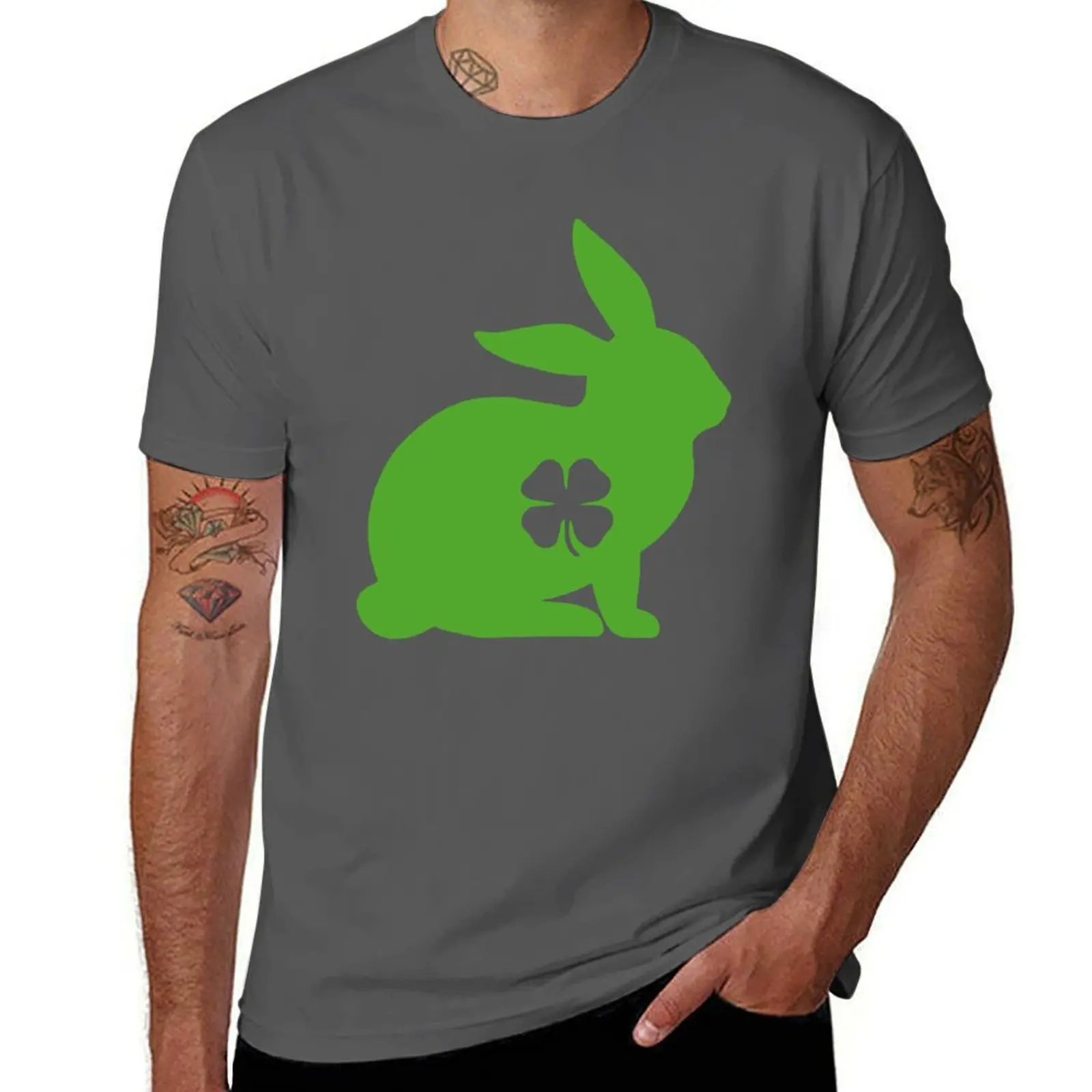 Vintage St Patricks Day Funny Rabbit Irish Rabbit Lucky Shamrock Gift T-Shirt Lightweight Casual Summer T-Shirt