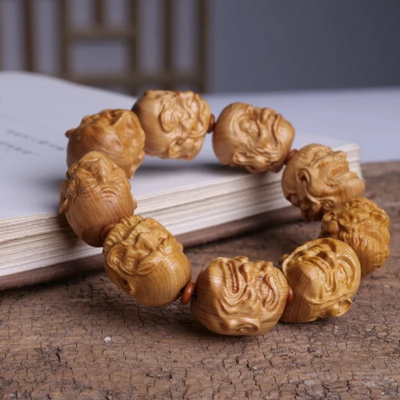 Solid wood cypress carved Eighteen Arhats men's single-loop decorative bracelet, suitable for wearing or as an in-car ornament