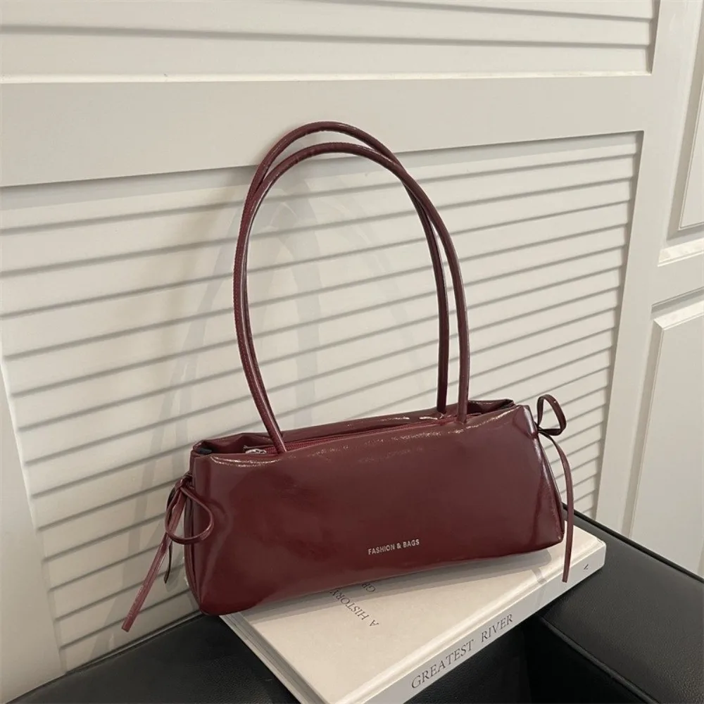Vintage Einfarbige Damenhandtasche aus Weichem PU-Leder mit Knoten Schultertasche Unterarmtasche