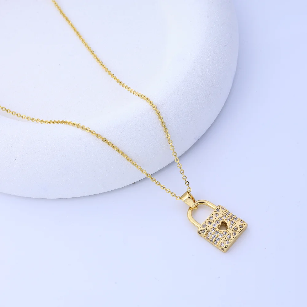 قلادة جميلة، قلادة مطلية بالألماس بالكامل من الفولاذ التيتانيوم Happy Planet للنساء، سلسلة ترقوة حمراء شبكية من Lucky Ins، أداء