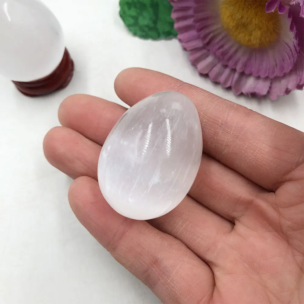 

1pc Natural Small White Selenite Egg Quartz Crystals Healing Reiki Palm Stone Gypsum Mineral Chakra Home Room Decoration Energy