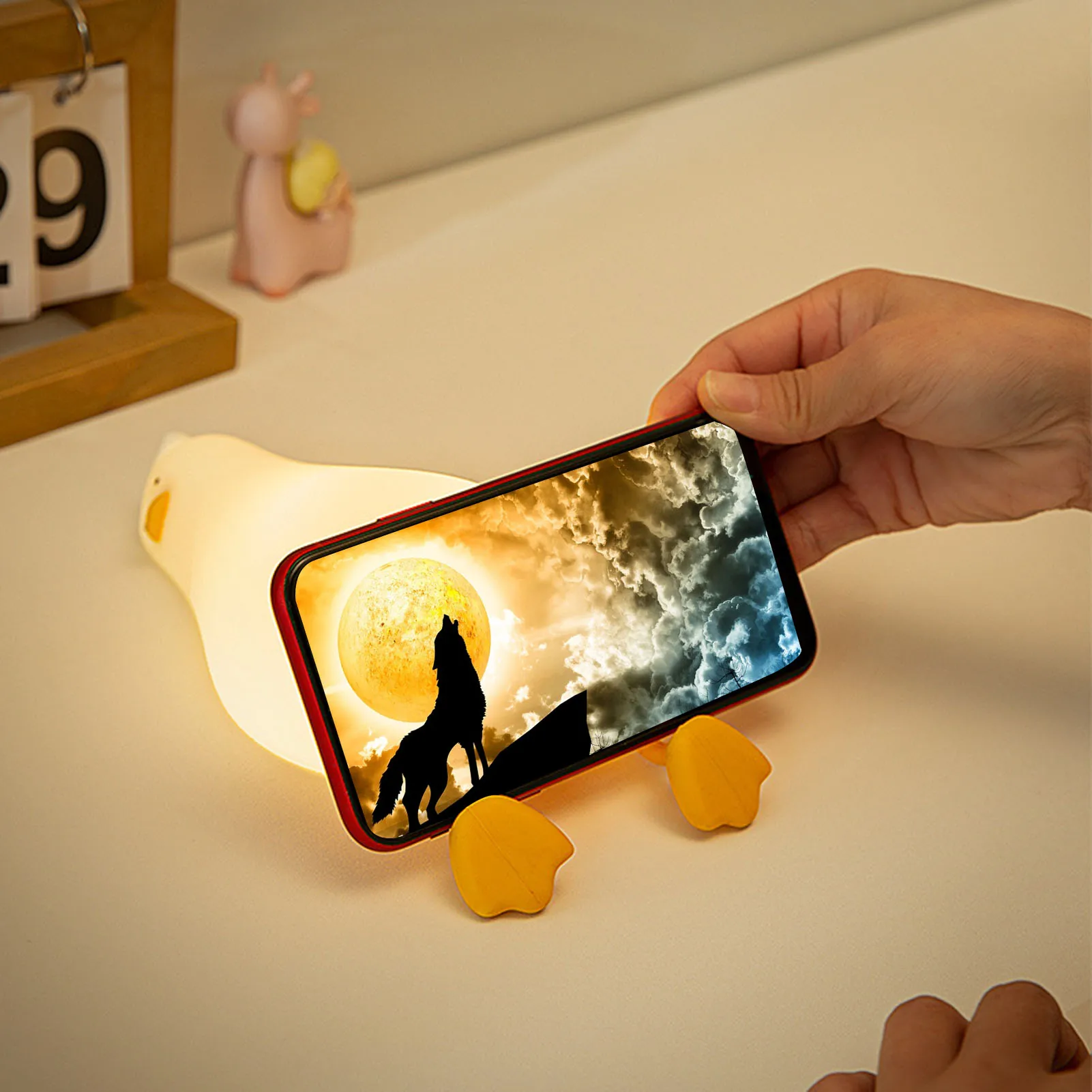 Cute Duck Night Light USB Rechargeable Night Light with Touch Sensor Soft Eye Caring Night Light Bedrooms Home Decor Lamp