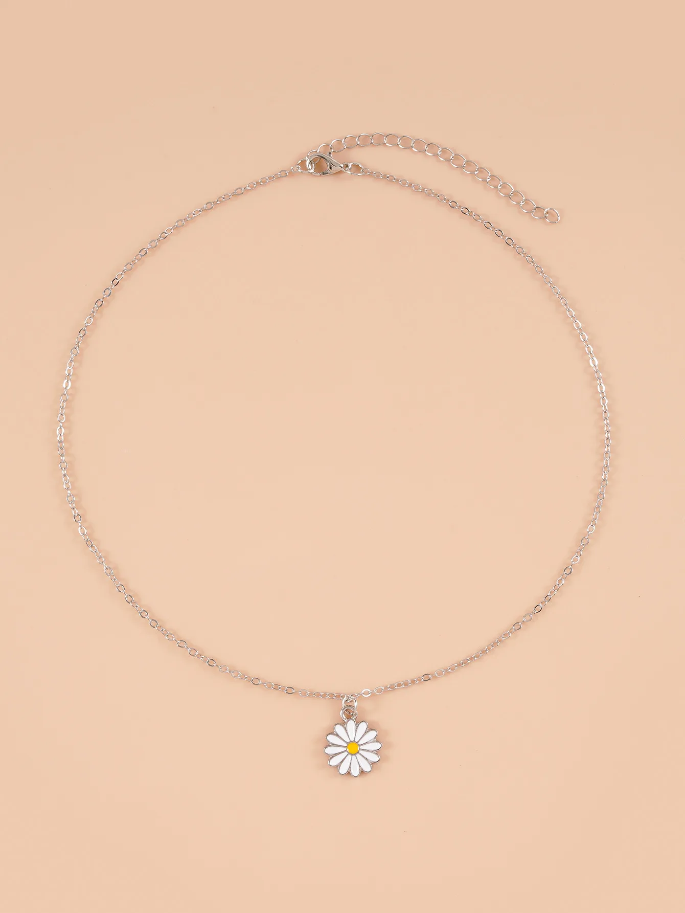 

Silver color collar Daisy Flower Pendant Necklace for Women Link Chain Wedding Jewelry Cute Wedding Party Jewelry Gifts
