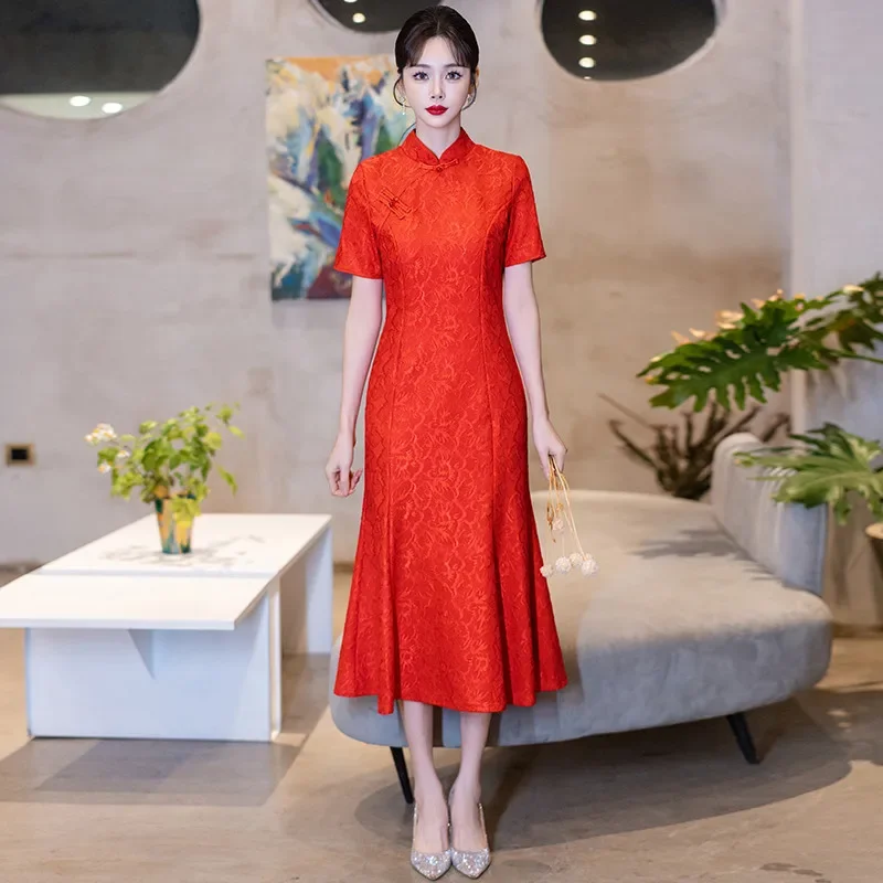 

2024 Women's Dresses Qipao New Year Long Improved Red Cheongsam New Retro Young Fashion Elegant and Pretty CNY