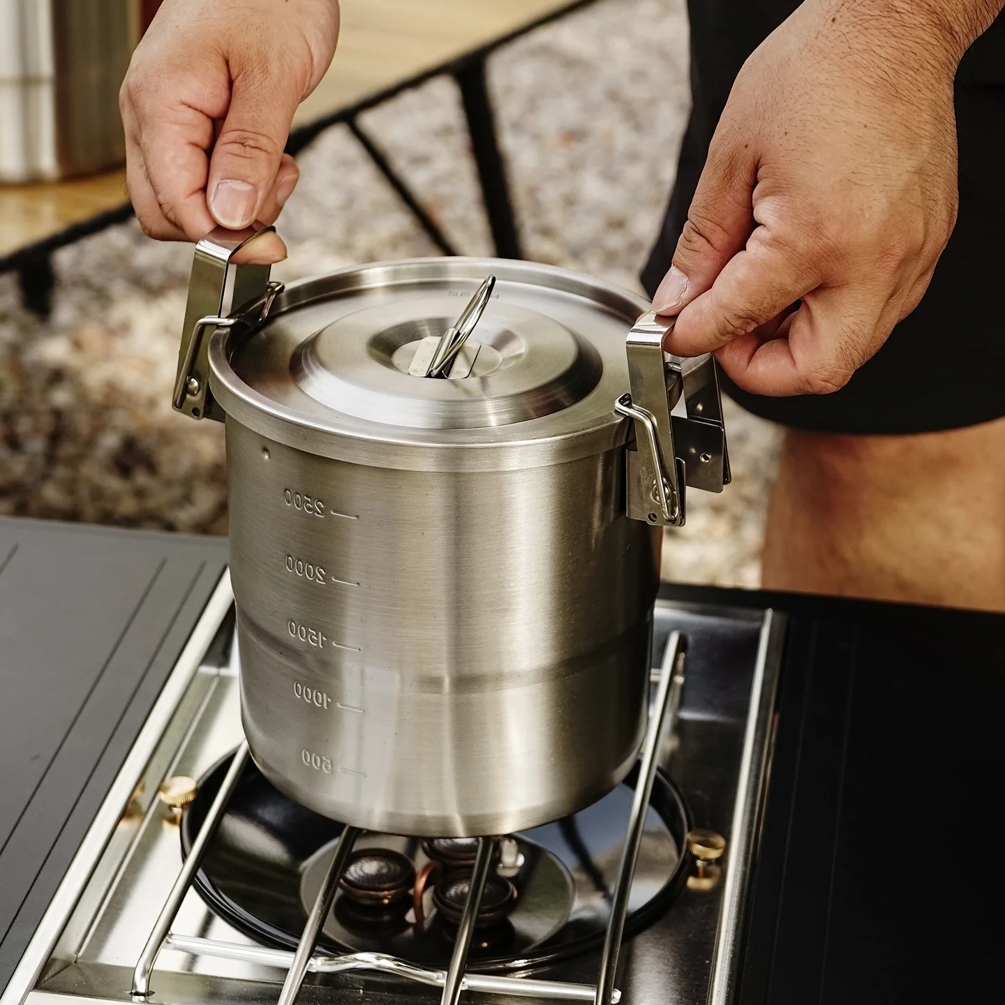 

Portable Cam Outdoor 304 Stainl Steel Cooking Utensils Full Set Wildern Barbecue Equipment Hanging Pot Soup Set