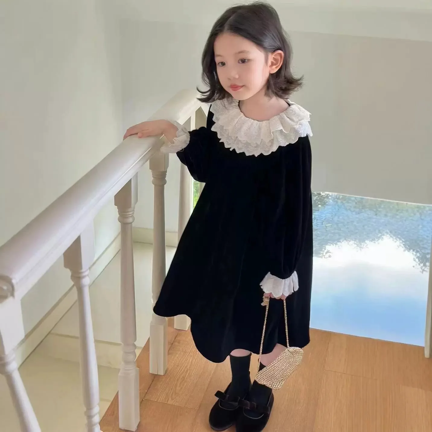 Velvet long sleeve dress with lace collar Autumn/Winter princess party dress for kids girl  kids clothes   girls dress