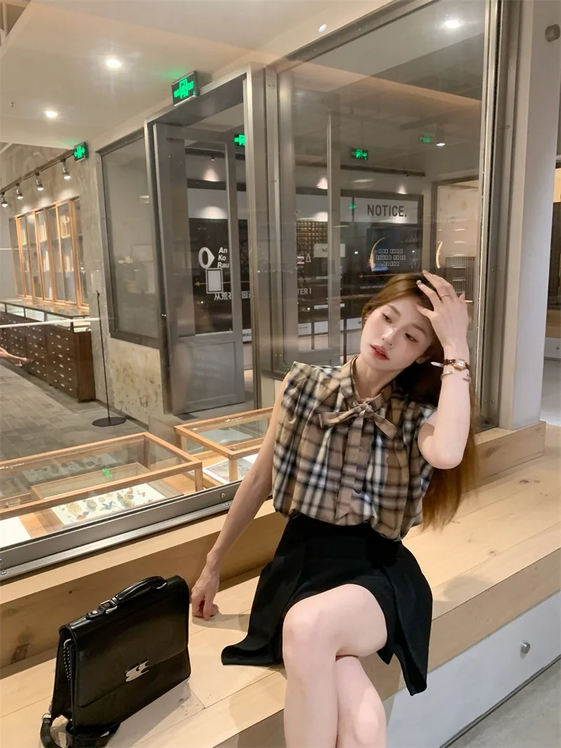 

RREPEAT2026 Summer Women's Plaid Shirt Sleeveless Top with Belt Simple Design High Cotton Material Commute Fashion Set