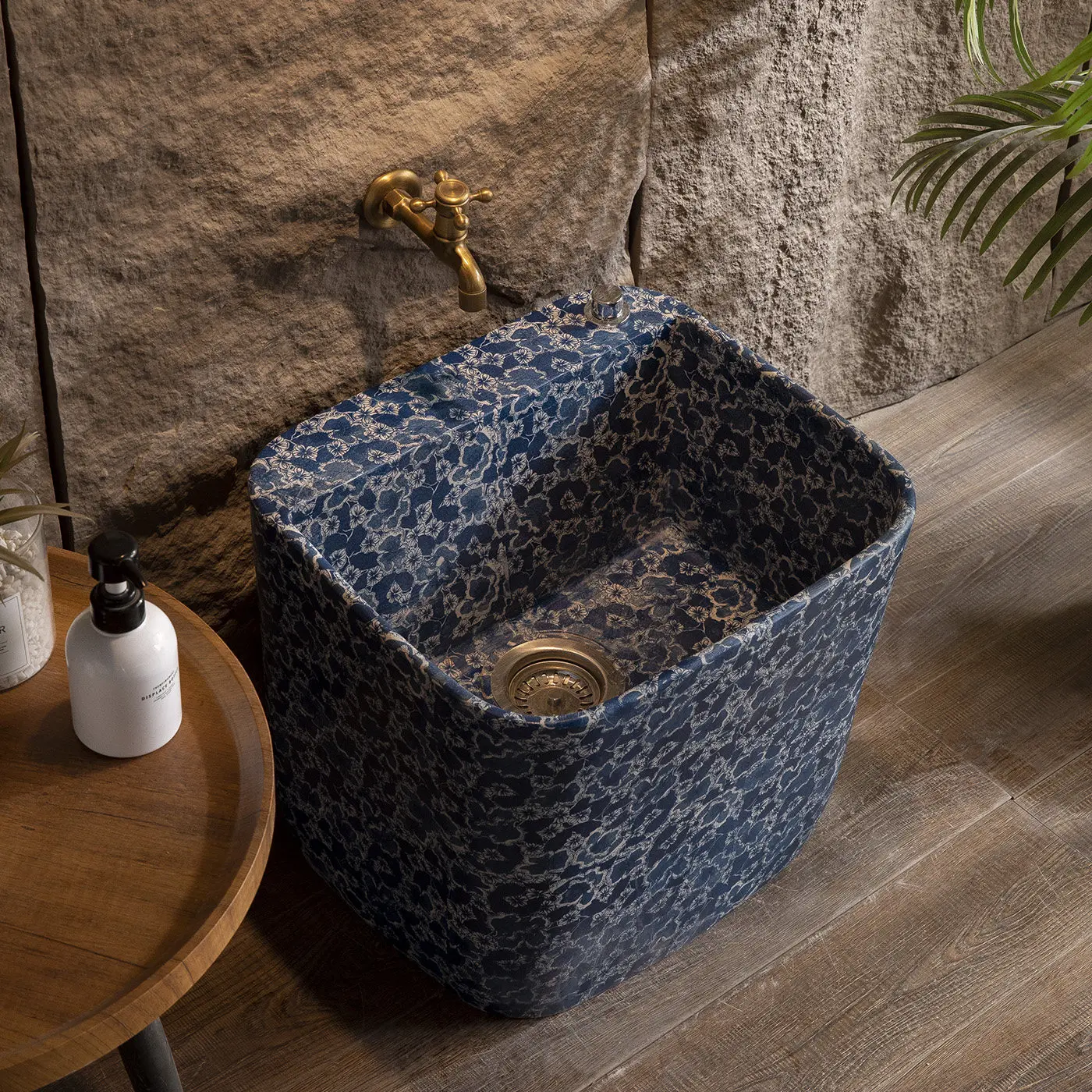 

Floor Standing Blue White Mop Sink, Extra Large Ceramic Utility Tub for Outdoor, Courtyard, Balcony, Home, Foot Bath