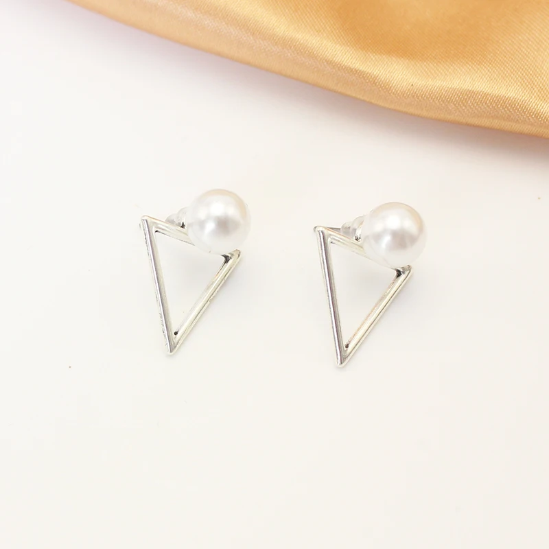 New Imitation Pearl Hollow Triangle Stud Earrings Women Korean Simple Silver Color Brincos Jewelry Christmas Gift