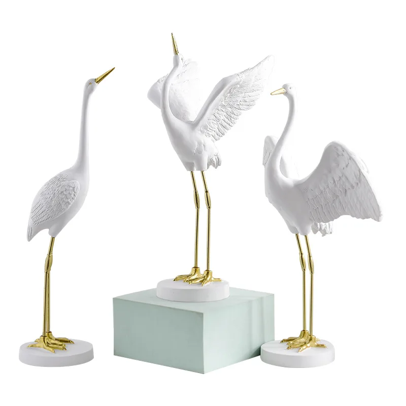 

Simulation Resin Crane Simulation Animal Golden Crane Bird Animal Sculpture Crafts Ornaments Modern Home Decoration Accessories