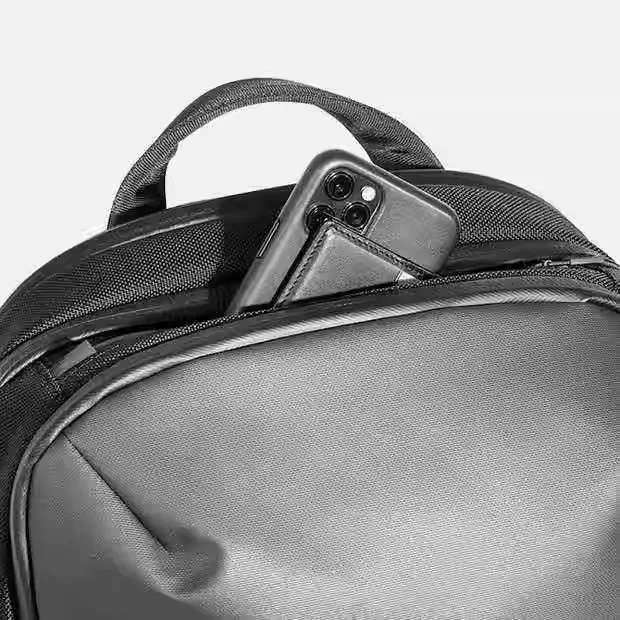 Mochila Tech Pack 2 de Nailon Balístico de 17L, Resistente al Agua, Gran Capacidad, Versátil, Elegante, Informal, para la Escuela, Libros, Duradera