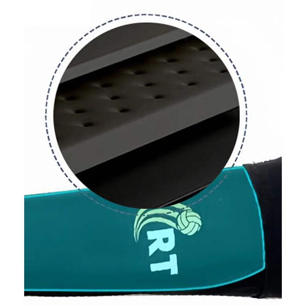 

1 пара нарукавников, рукавов для предплечья с защитными накладками на руки и отверстием для большого пальца